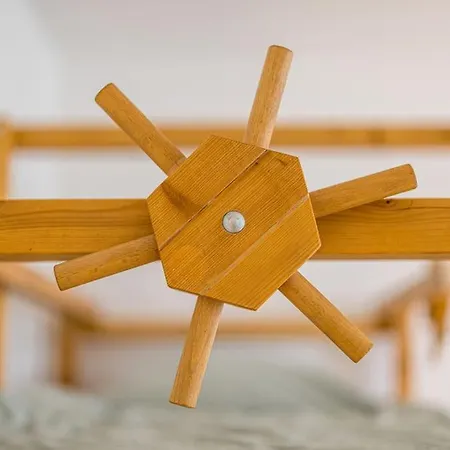 Stylisches Zentrales City-apartment Mit 2 Balkonen