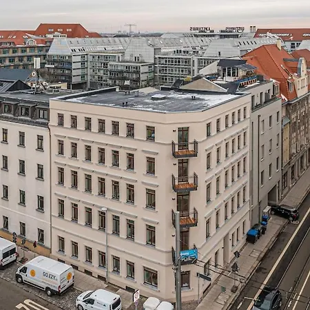 Stylisches Zentrales City-apartment Mit 2 Balkonen 라이프치히