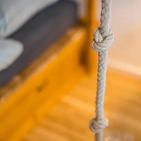 Stylisches Zentrales City-apartment Mit 2 Balkonen