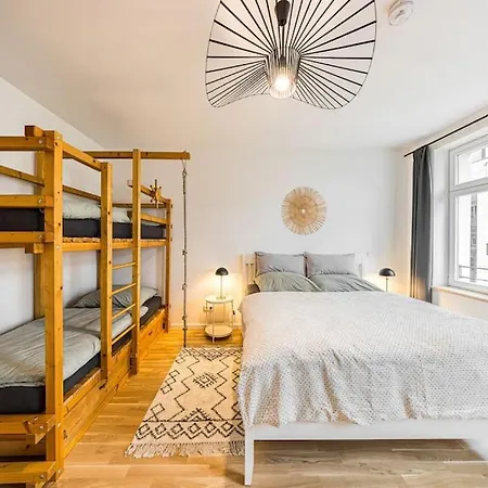 Stylisches Zentrales City-apartment Mit 2 Balkonen *