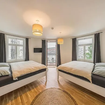 Stylisches Zentrales City-apartment Mit 2 Balkonen Leipzig