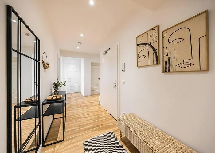 Stylisches Zentrales City-apartment Mit 2 Balkonen *