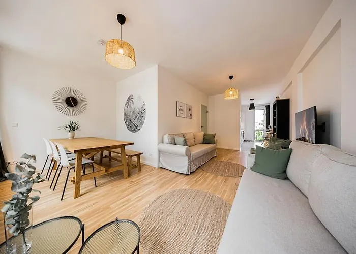 Stylisches Zentrales City-apartment Mit 2 Balkonen *