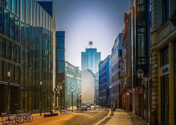 Stylisches Zentrales City-apartment Mit 2 Balkonen * Leipzig