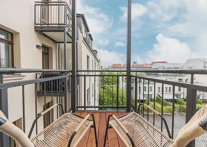 Apartamento Stylisches Zentrales City-apartment Mit 2 Balkonen