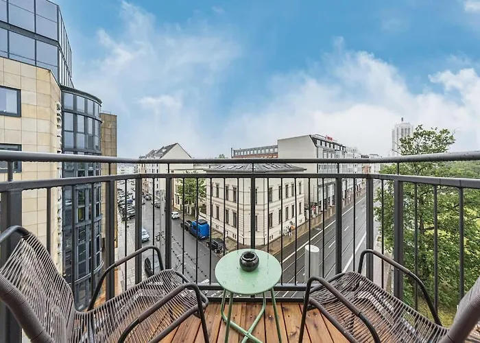 Stylisches Zentrales City-apartment Mit 2 Balkonen *